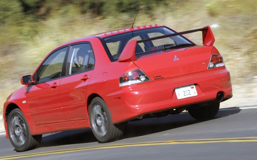  Mitsubishi Lancer Evolution IX MR 2007 года  (фото 19 из 129)